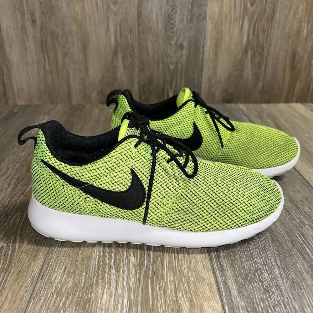 Nike Roshe One 599728-700 Youth US Size 5.5Y Green Black Running Sneaker Shoes